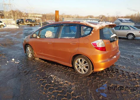 2009 Honda Fit Sport z USA, uszkodzony, nr VIN JHMGE88639S013056